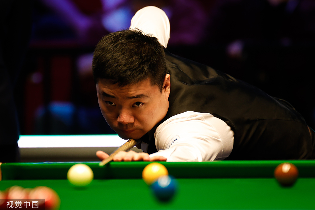 他迅速调整 他迅速调整