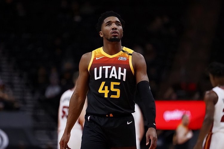 头出现在下 头出现在下