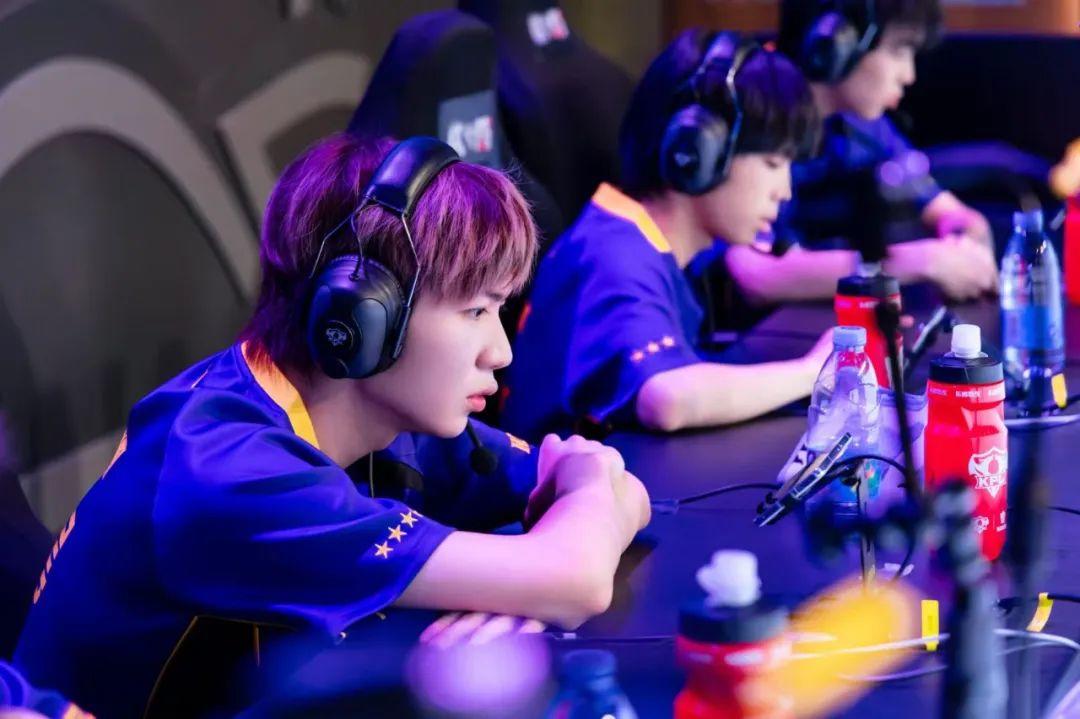 队史第一人 队史第一人